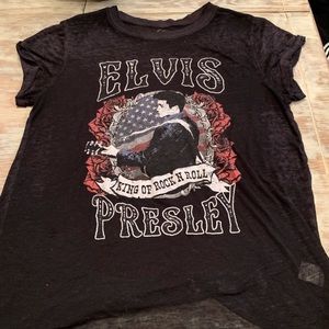 Elvis Presley T-shirt!